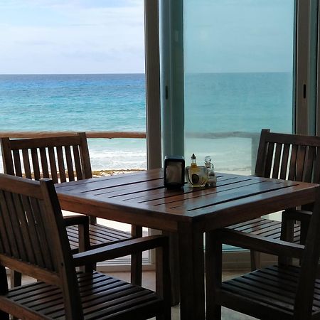 Ocean Front Suite, balcony, kitchen. Cancún Exterior foto